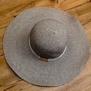 Metallic rose gold sun hat